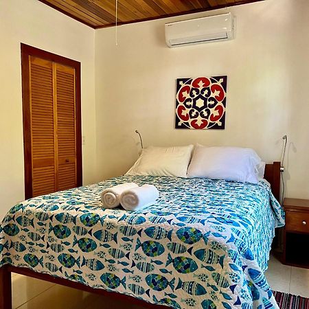 Sandy'S Secret Caye Caulker Exterior photo