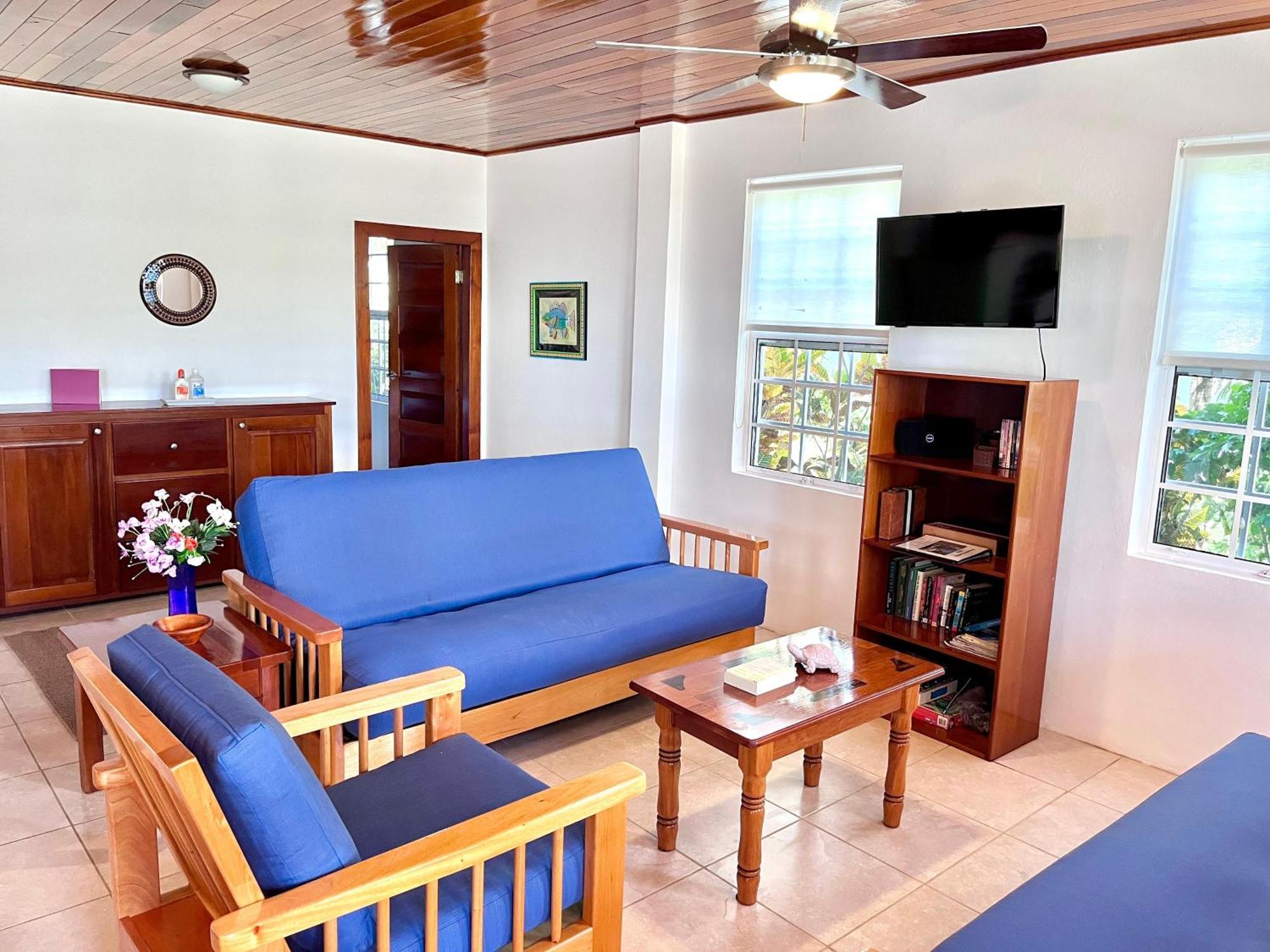 Sandy'S Secret Caye Caulker Exterior photo